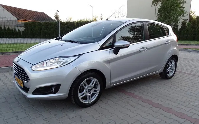 samochody osobowe Ford Fiesta cena 27900 przebieg: 167000, rok produkcji 2013 z Góra